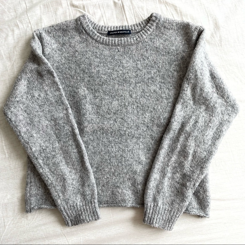 Brandy Melville cropped grey sweater